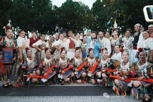 Dong Songs and Lusheng Dazzle the Bund — Huaihua, Hunan Makes a Brilliant Debut in the Grand Parade of the 37th Shanghai Tourism Festival